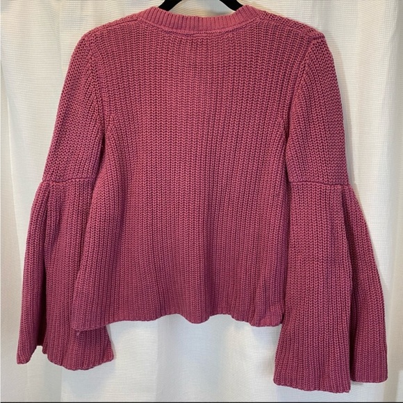 Free People Damsel Pullover Bell Sleeve V-Neck Sweater in Magenta - Picture 10 of 10